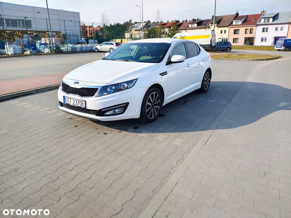 Kia Optima 2.0 L - 1