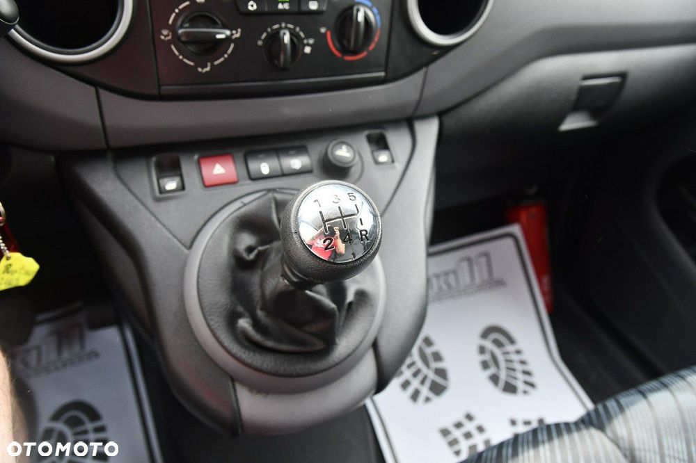 Peugeot Partner - 21