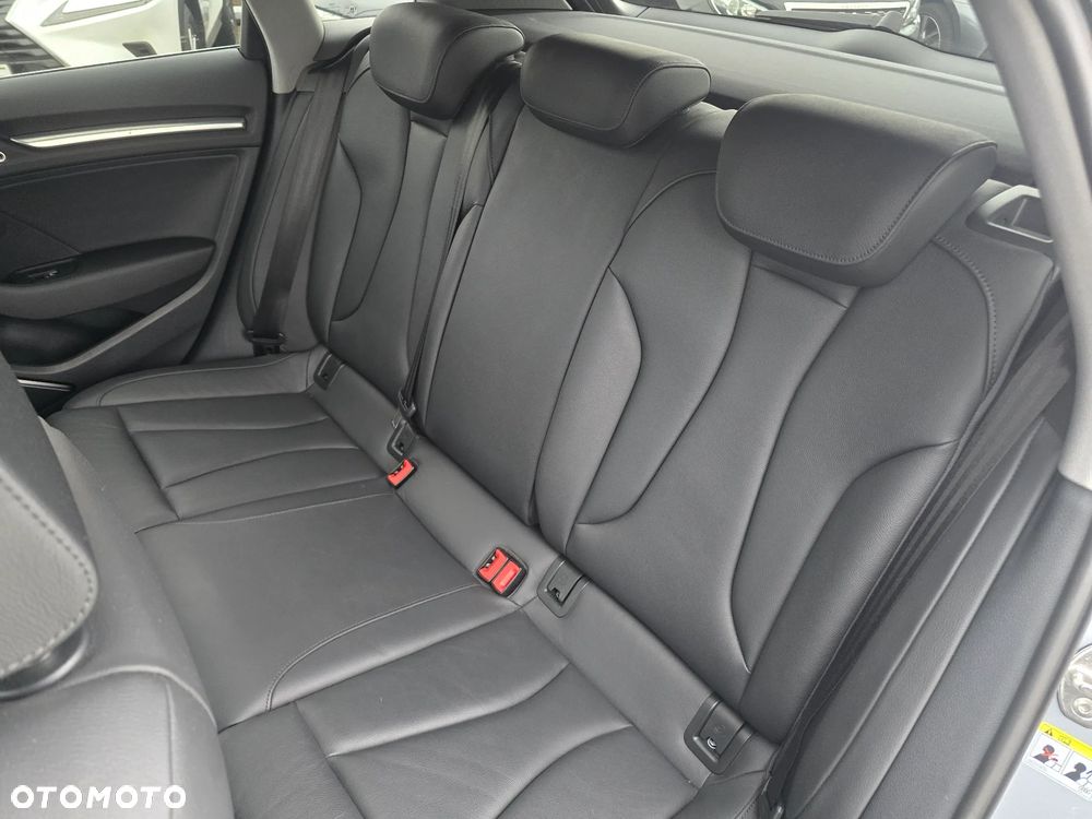 Audi A3 Sportback - 13