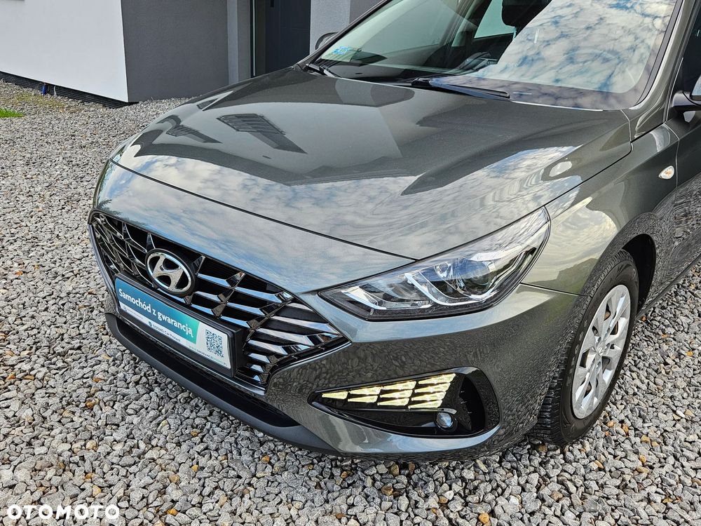 Hyundai i30 1.5 DPI Classic + - 38