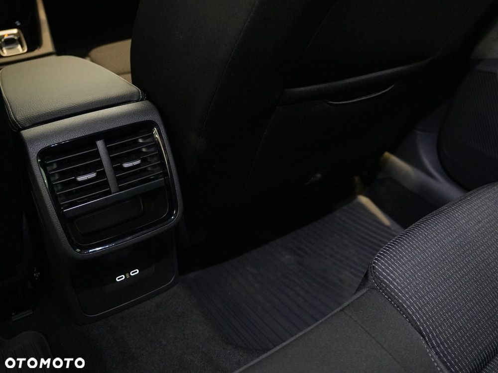 Skoda Octavia 1.5 TSI mHEV Drive Selection DSG - 39