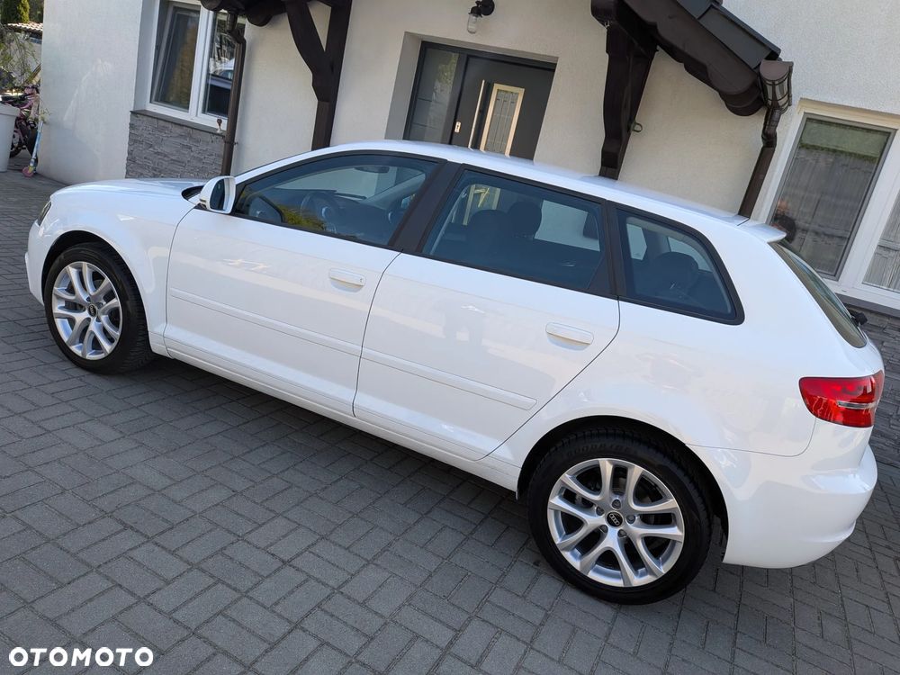 Audi A3 Sportback - 5