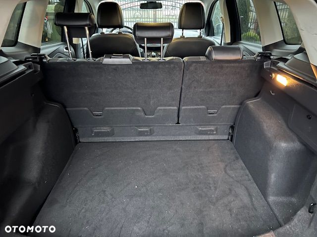 Ford Kuga 1.5 EcoBoost 2x4 Titanium - 13