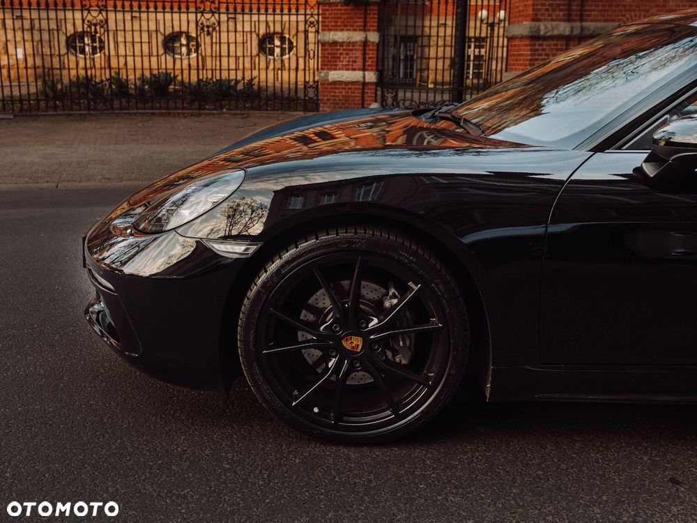 Porsche 718 Cayman GPF PDK - 23