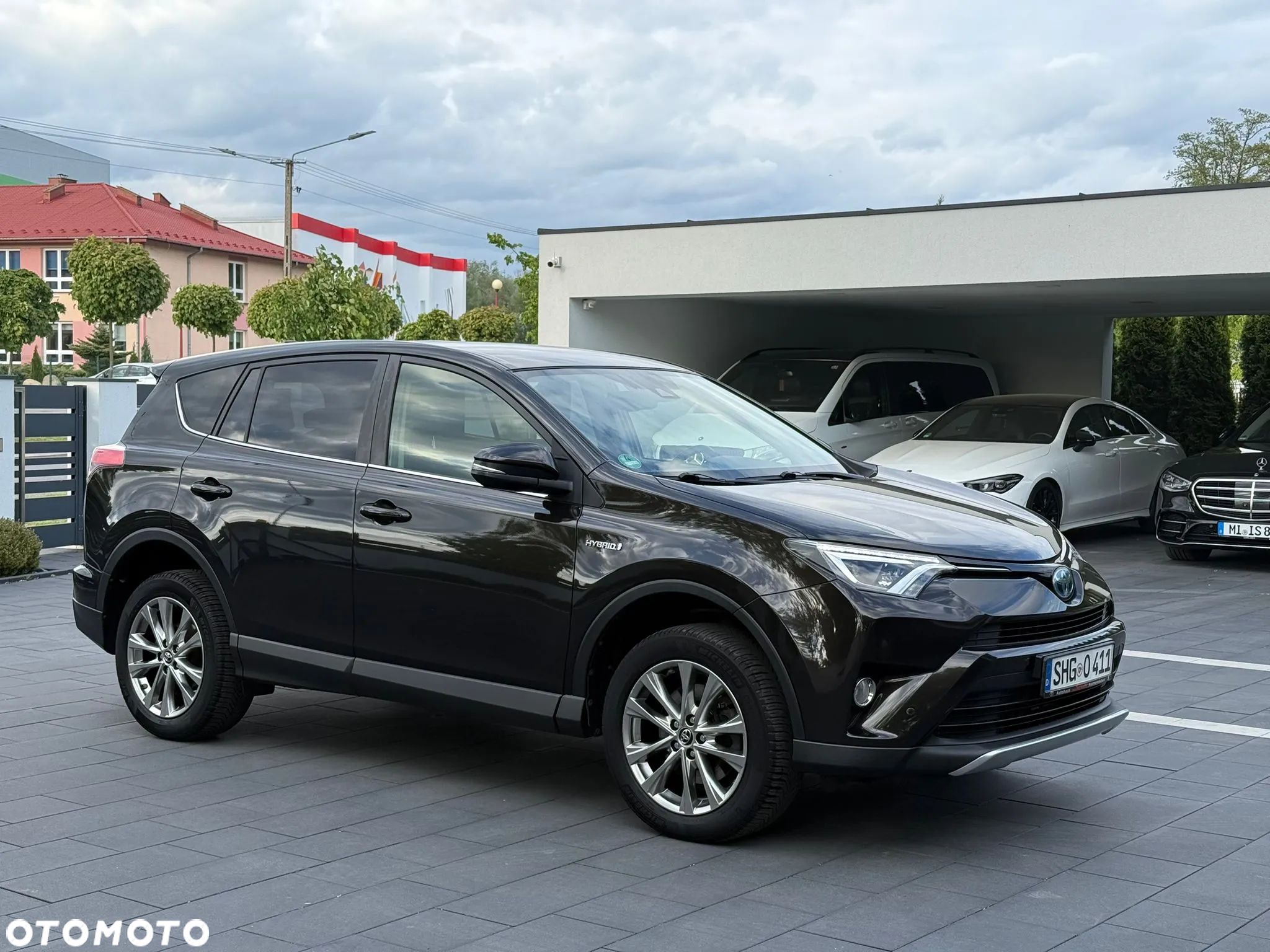 Toyota RAV4 - 1