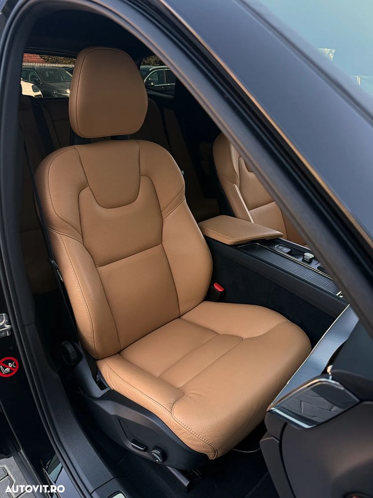 Volvo XC 60 D4 AWD Momentum - 25