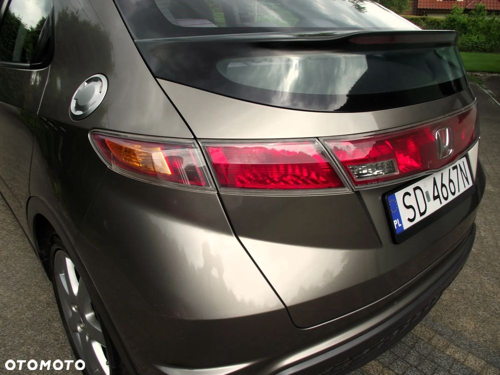Honda Civic 1.8 Executive - 13