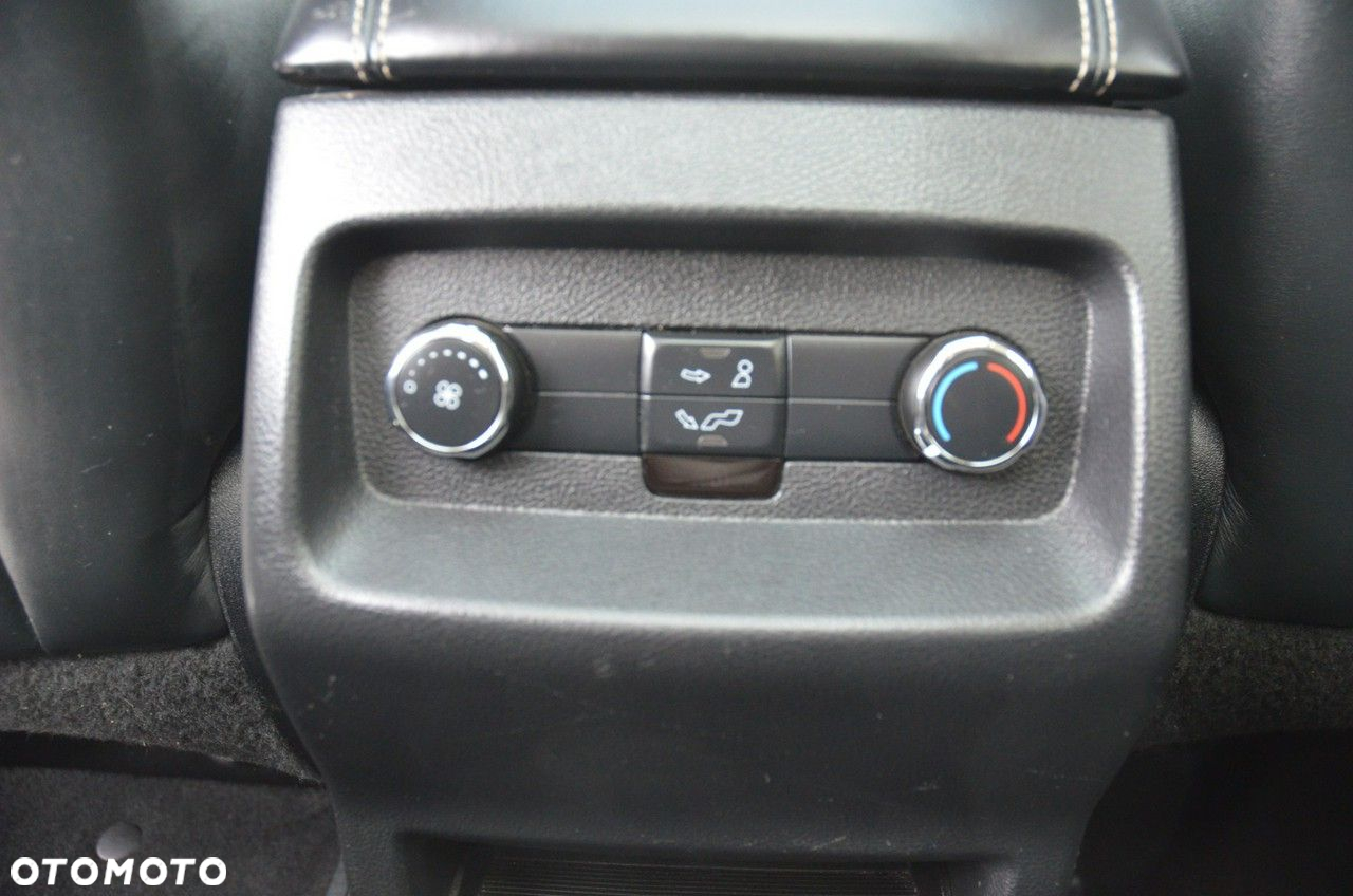 Ford S-Max 2.0 TDCi Vignale PowerShift - 25