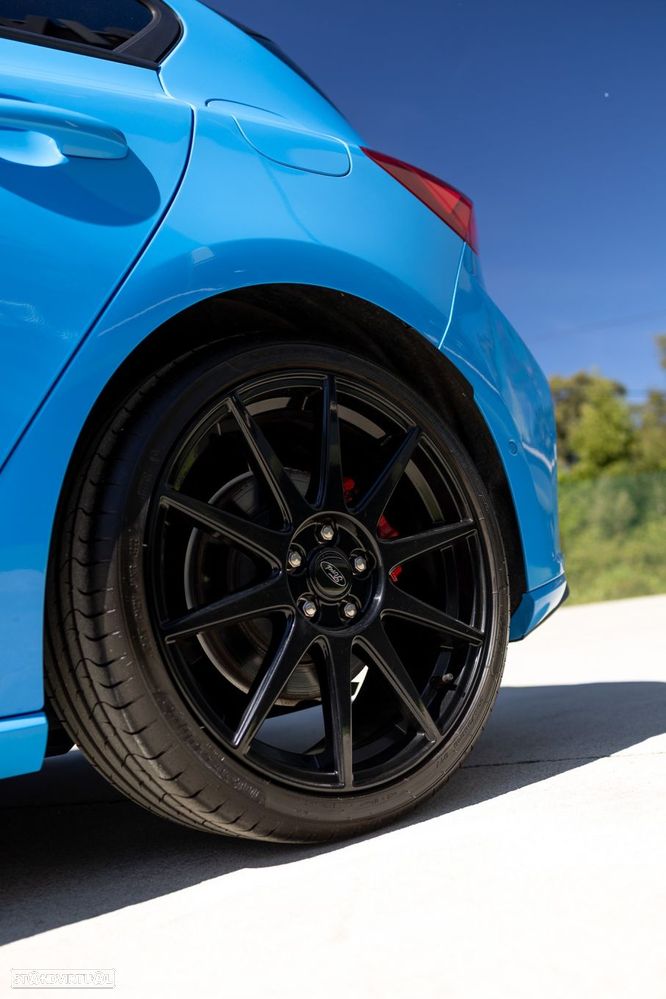 Ford Focus 2.3 EcoBoost S&S ST - 26