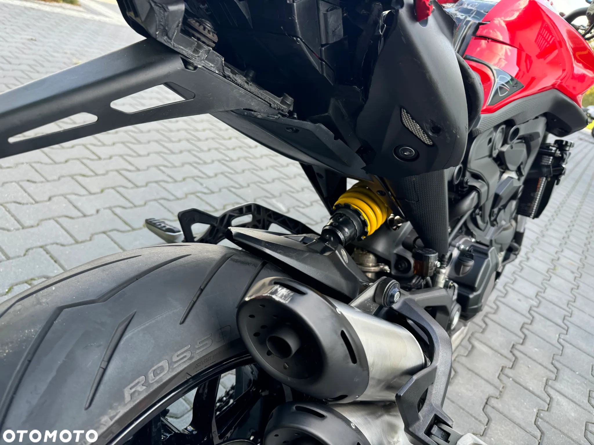 Ducati Monster - 21