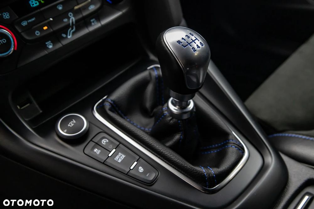 Ford Focus - 19