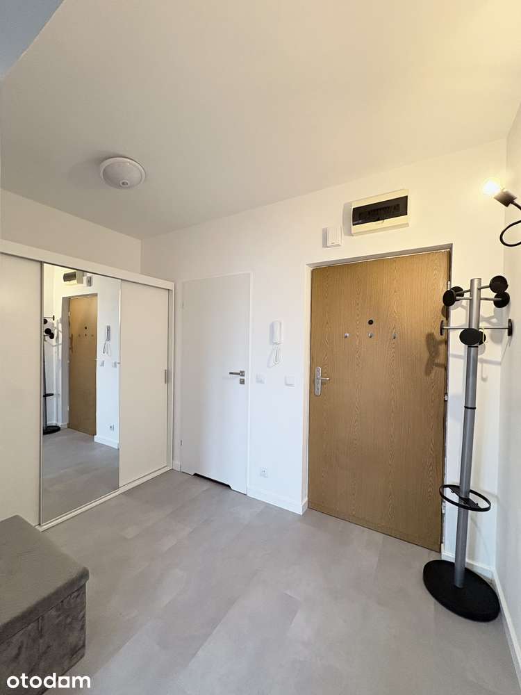 METRO POD KLATKĄ! Jasne 40m2 + loggia na 11 piętrze, Kondratowicza 22!
