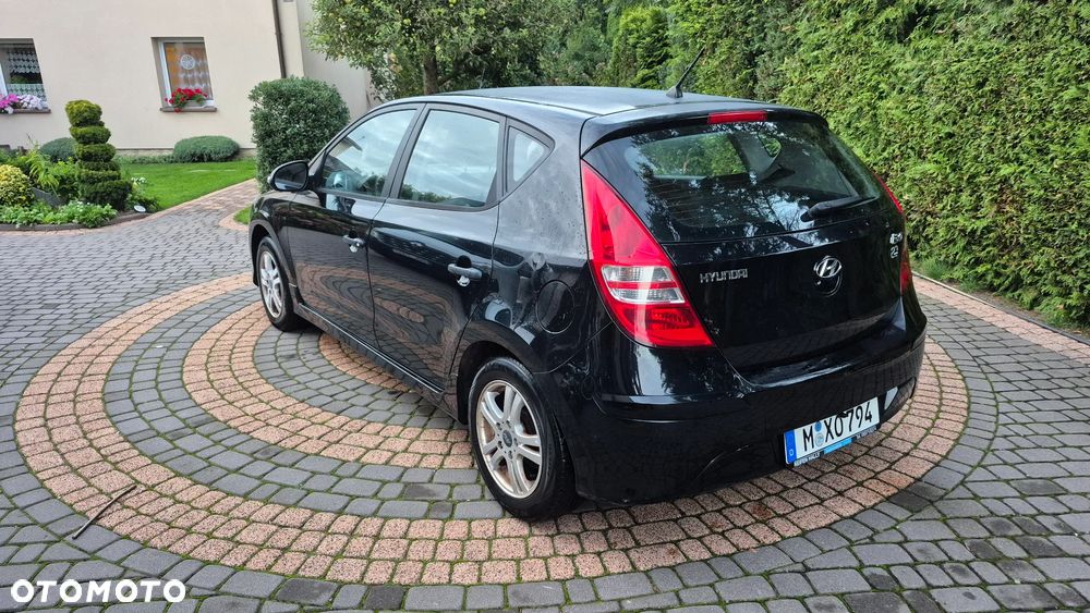 Hyundai i30 1.4 Comfort EU5 - 23