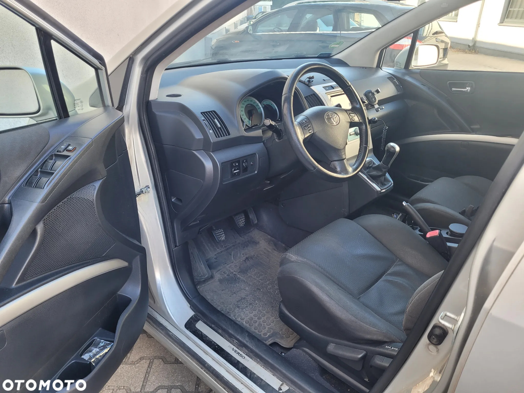 Toyota Corolla Verso 1.8 Sol - 10