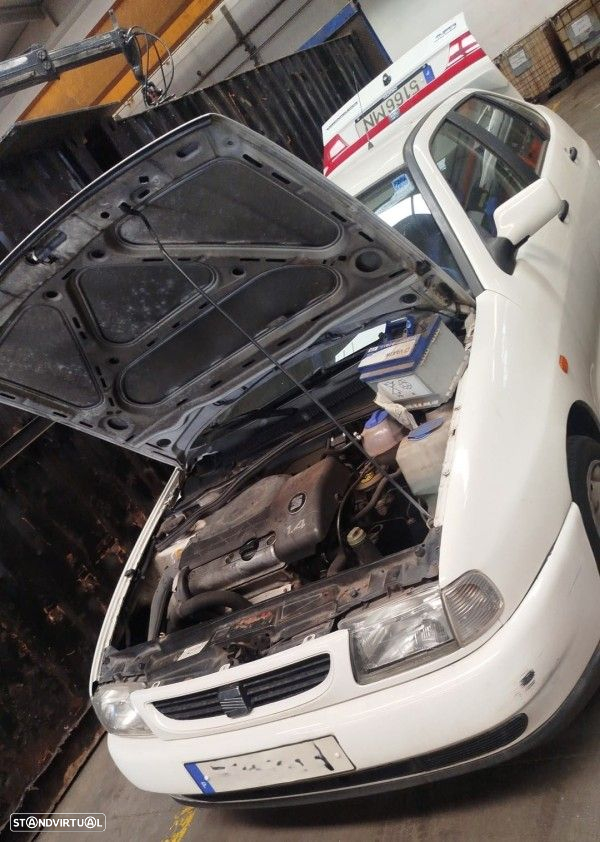 Para Peças Seat Cordoba (6K1, 6K2) - 2