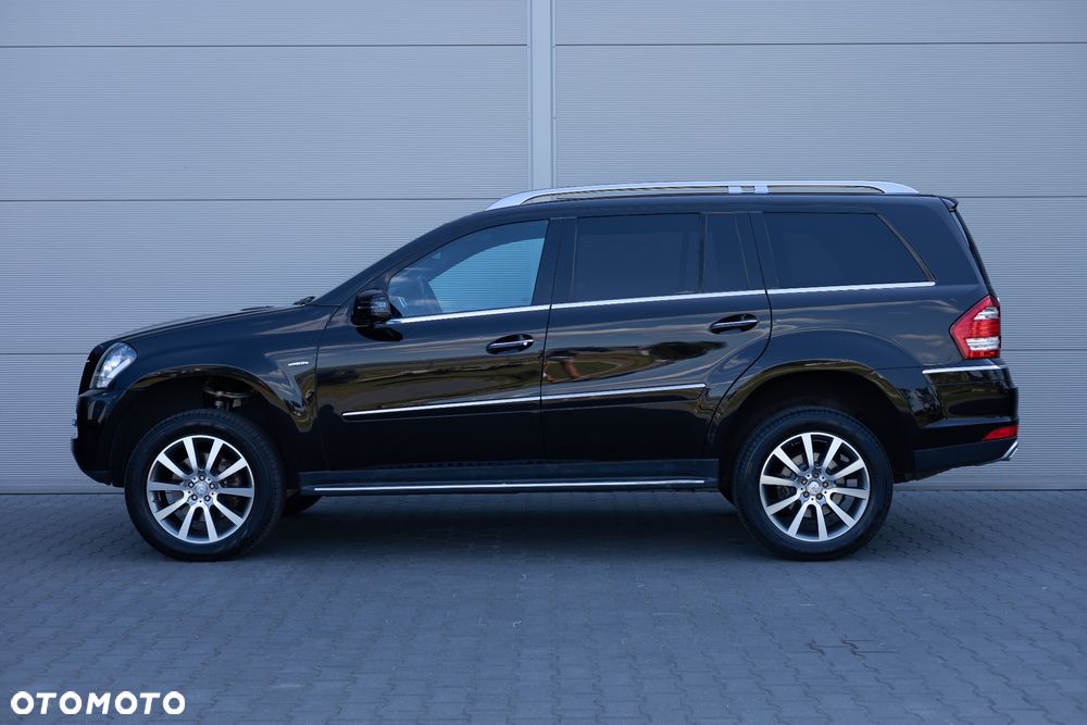 Mercedes-Benz GL 500 4Matic 7G-TRONIC Grand Edition - 12