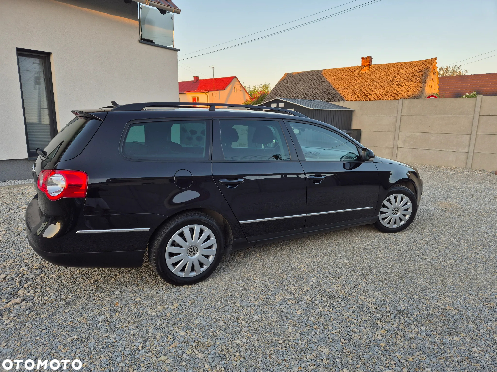 Volkswagen Passat - 4