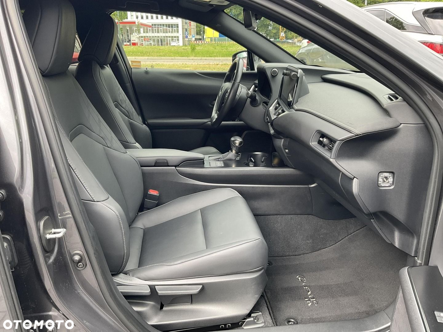 Lexus UX - 14