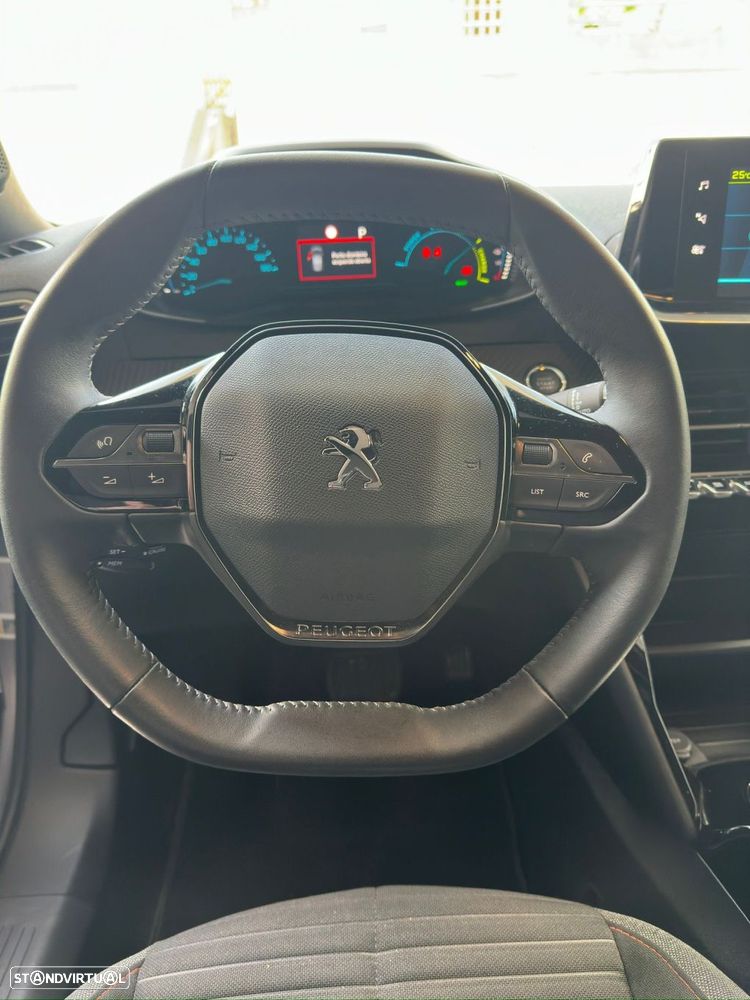 Peugeot e-2008 50 kWh Active Pack - 11