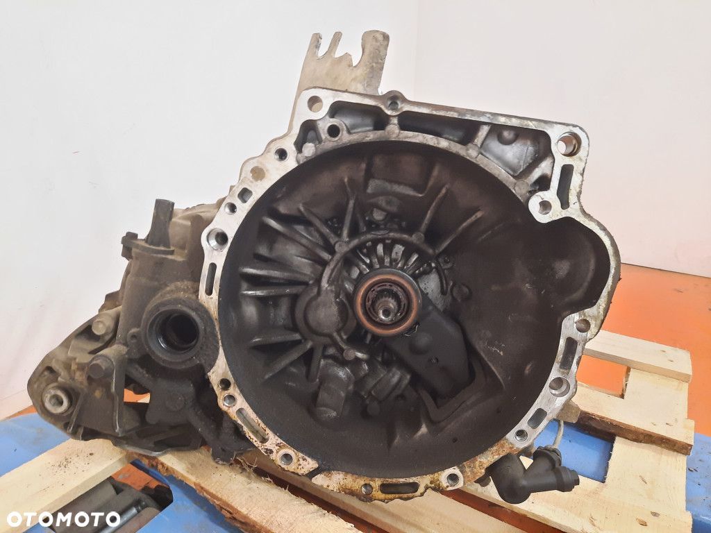 MAZDA 3 III BK 03-06 1.6B SKRZYNIA BIEGÓW MANUALNA FC210 - 1