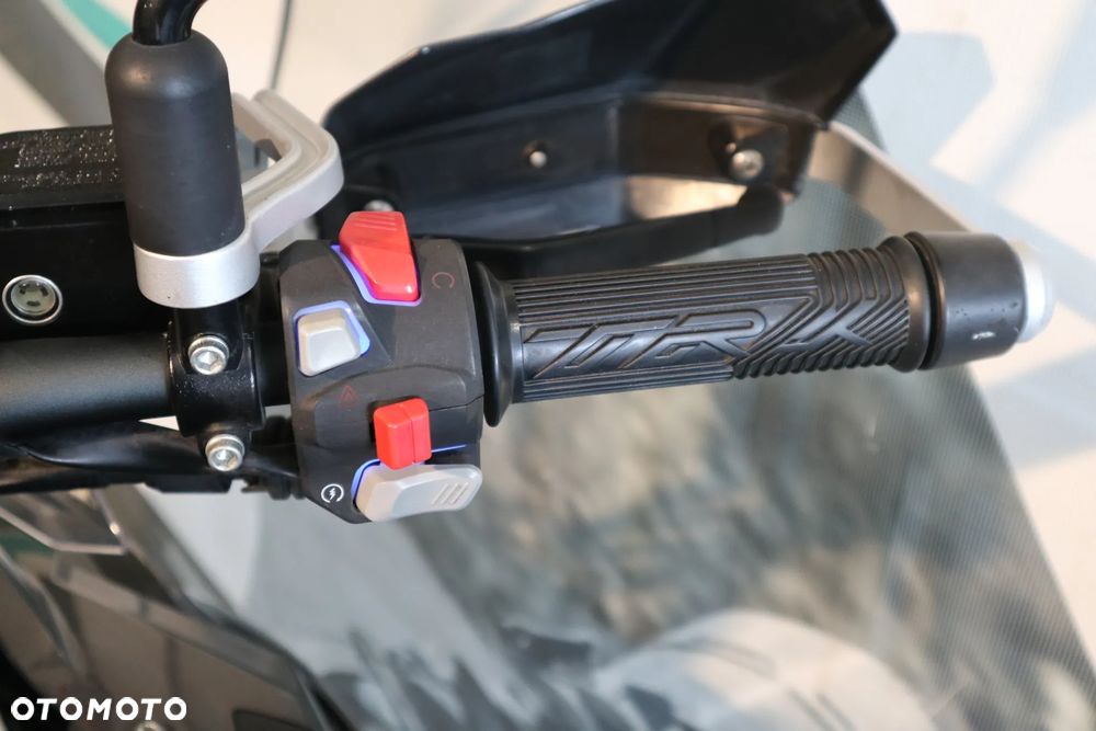 Benelli TRK 502X - 15