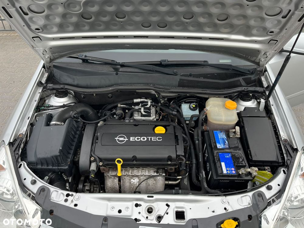 Opel Astra 1.6 Edition - 11
