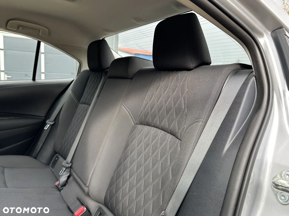 Toyota Corolla - 12