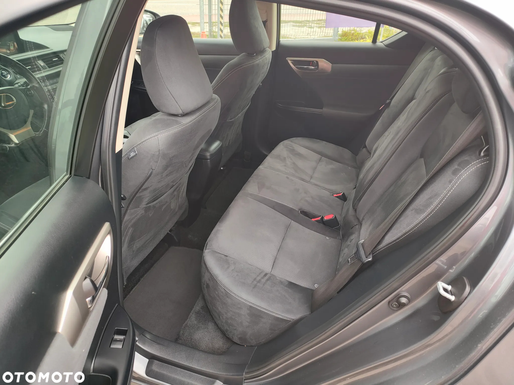 Lexus CT - 17