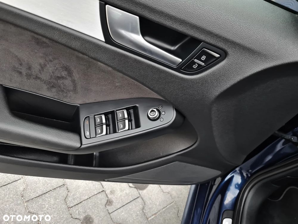 Audi A4 Avant 2.0 TDI DPF S line Sportpaket - 28