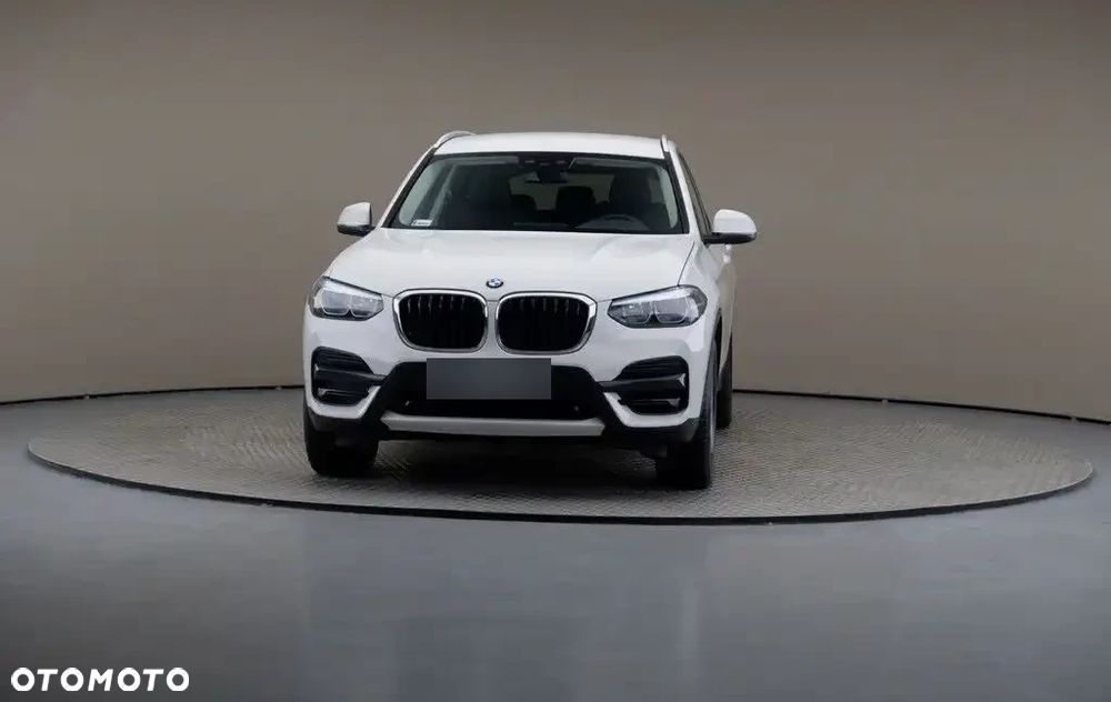 BMW X3 xDrive20i Advantage - 6