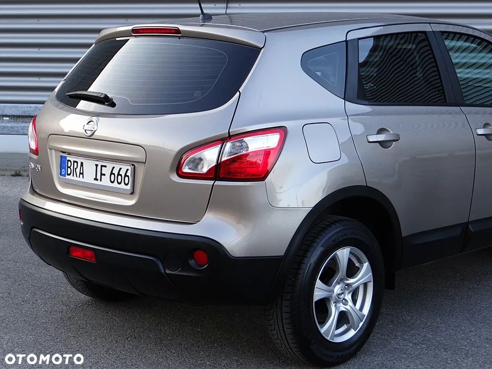 Nissan Qashqai 1.6 visia - 17