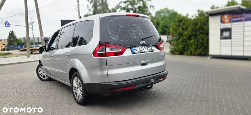 Ford Galaxy 2.0 TDCi Ghia - 11