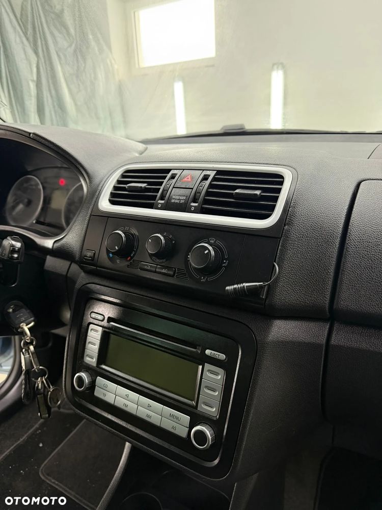 Skoda Roomster 1.4 16V Scout PLUS EDITION - 23