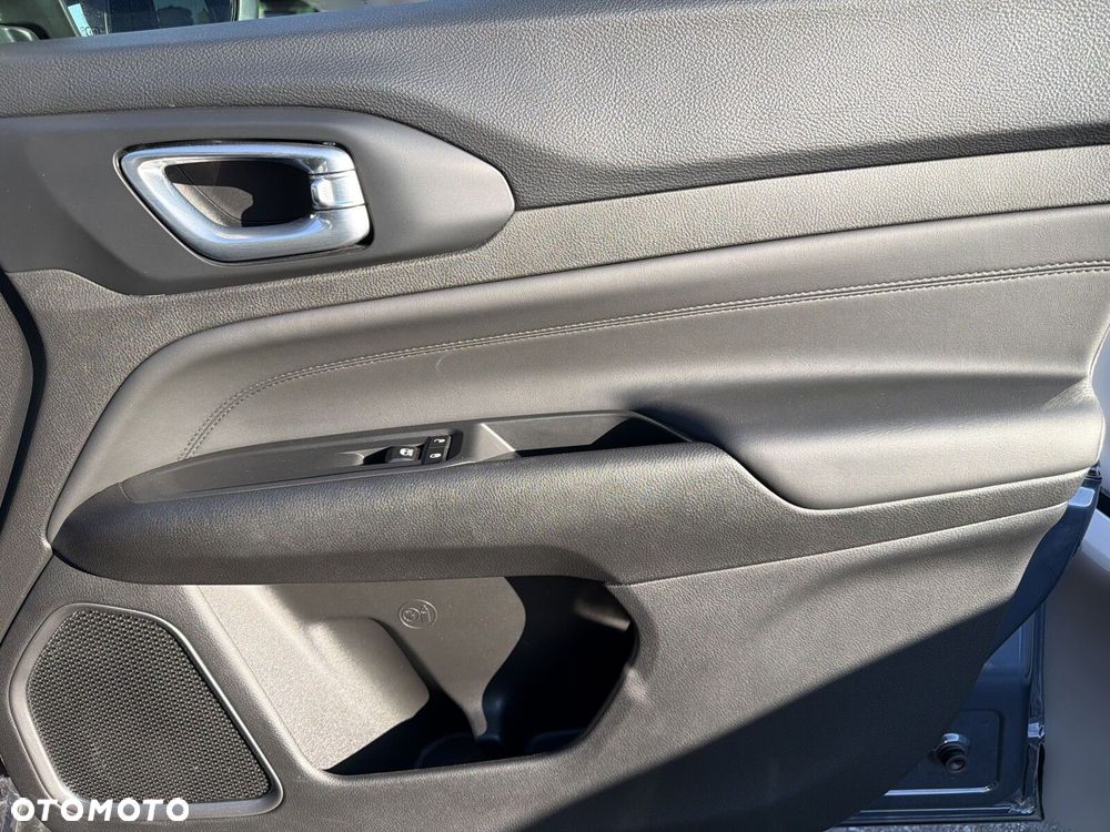 Jeep Compass - 33