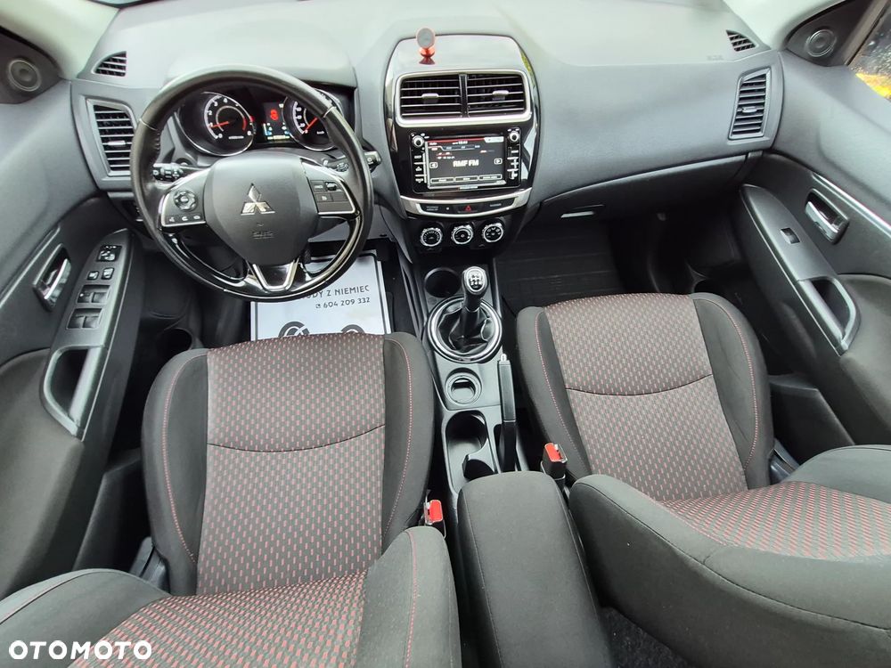Mitsubishi ASX - 8