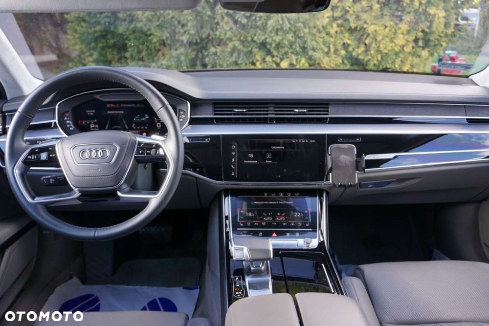 Audi A8 - 18