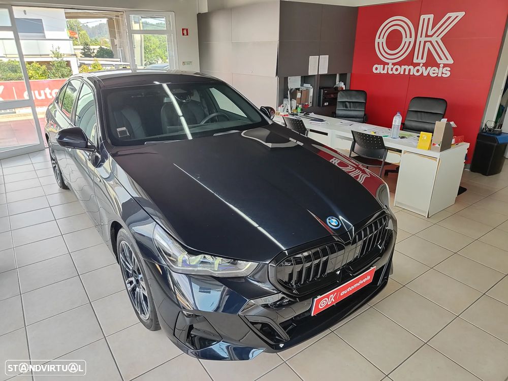 BMW 530 e Pack Desportivo M — fotografia 2