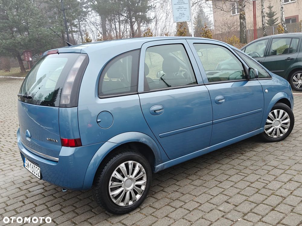 Opel Corsa 1.4 16V Cosmo - 5