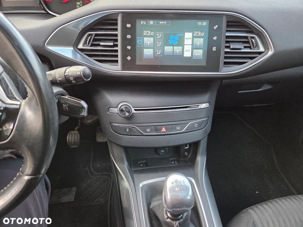 Peugeot 308 - 18