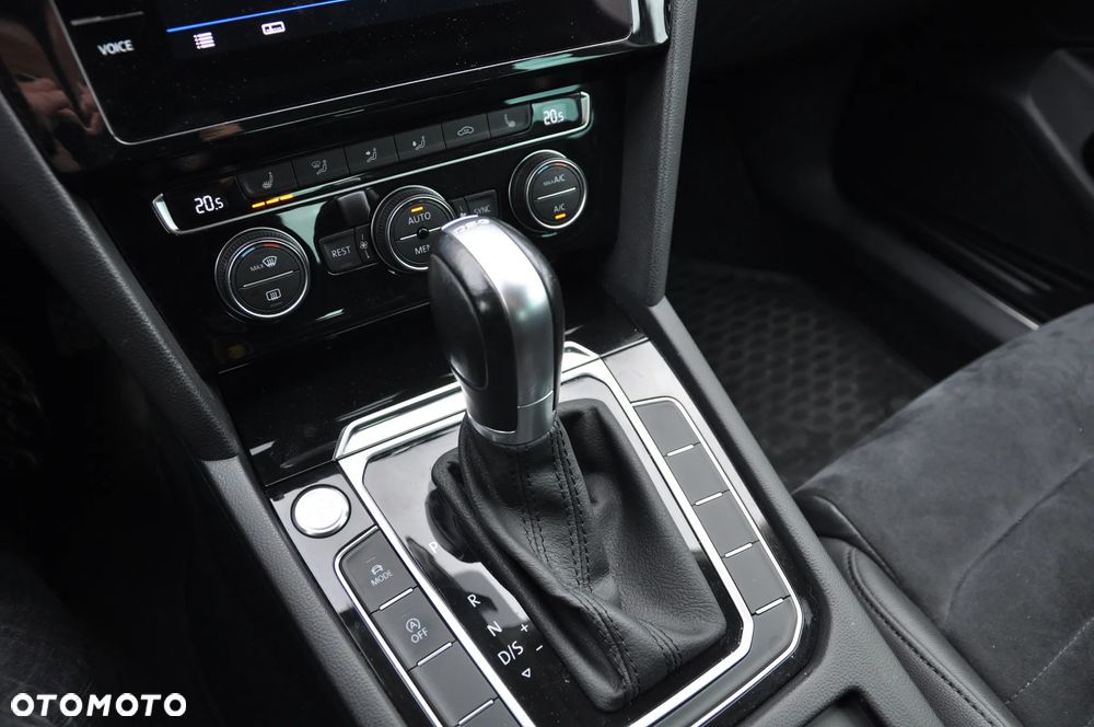 Volkswagen Passat 1.5 TSI EVO Highline DSG - 18