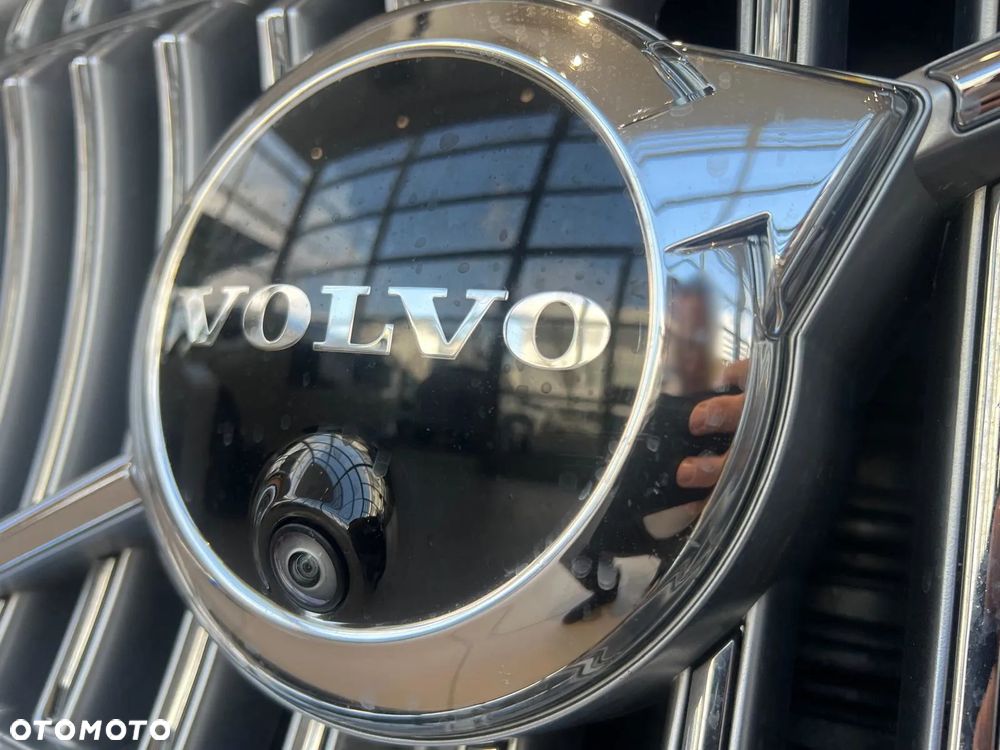 Volvo XC 90 B5 D AWD Ultimate Dark 7os - 37