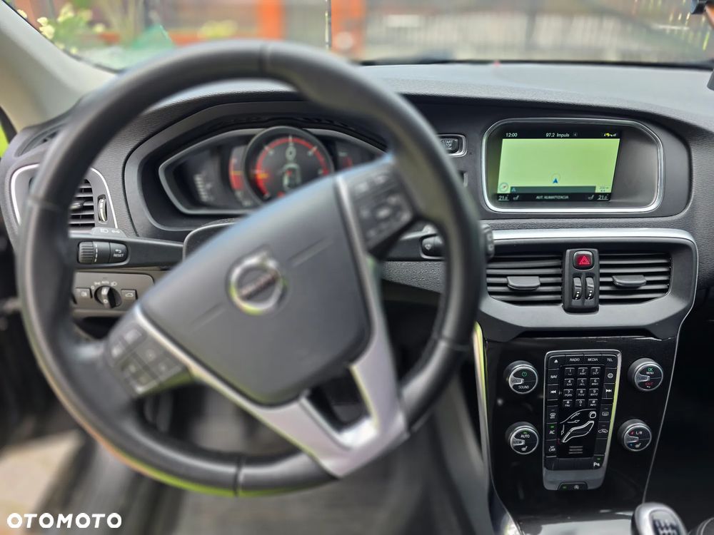 Volvo V40 D3 Momentum - 12