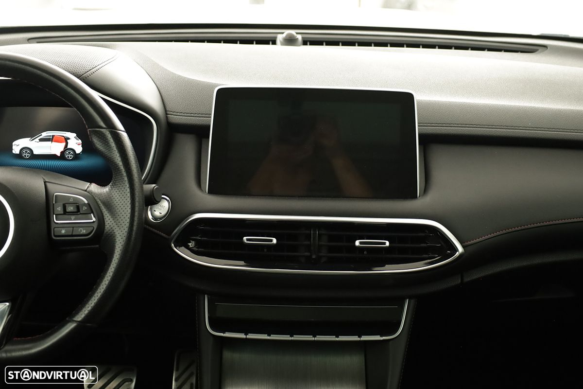 MG EHS 1.5 T-GDI Plug-in Hybrid Luxury - 10