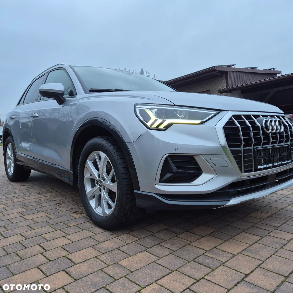 Audi Q3 35 TFSI S line - 24