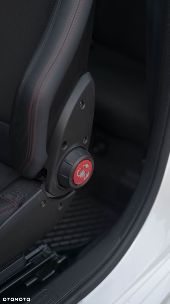 Abarth 695C - 9