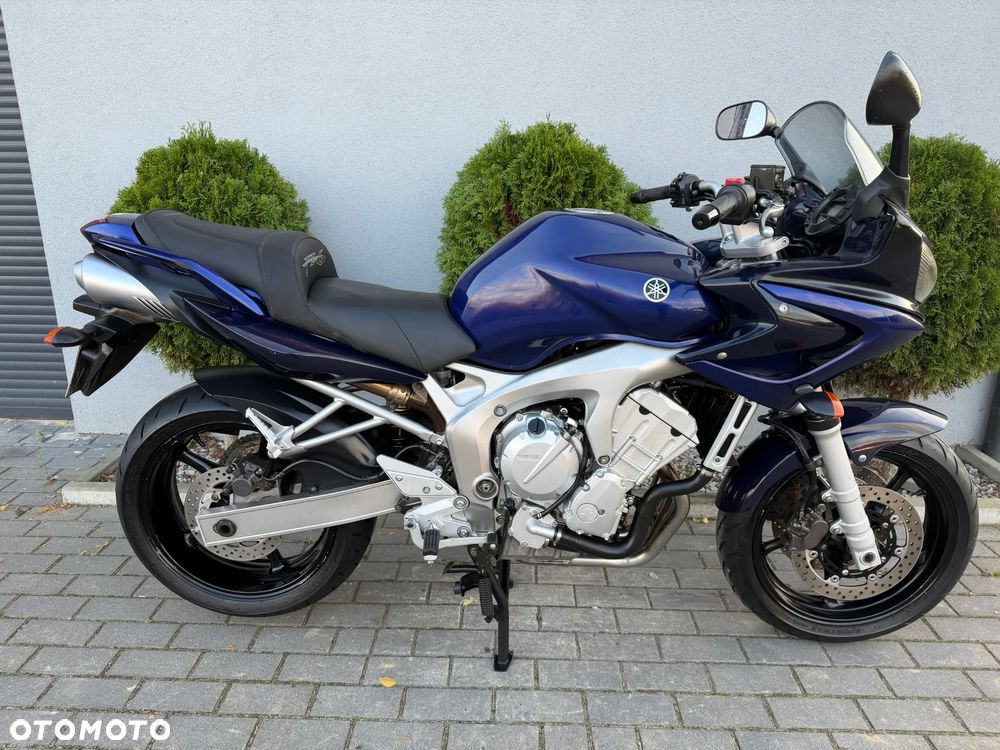 Yamaha FZ - 29