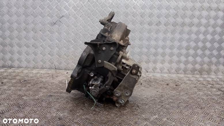 SKRZYNIA BIEGÓW MANUAL OPEL CORSA D - 4