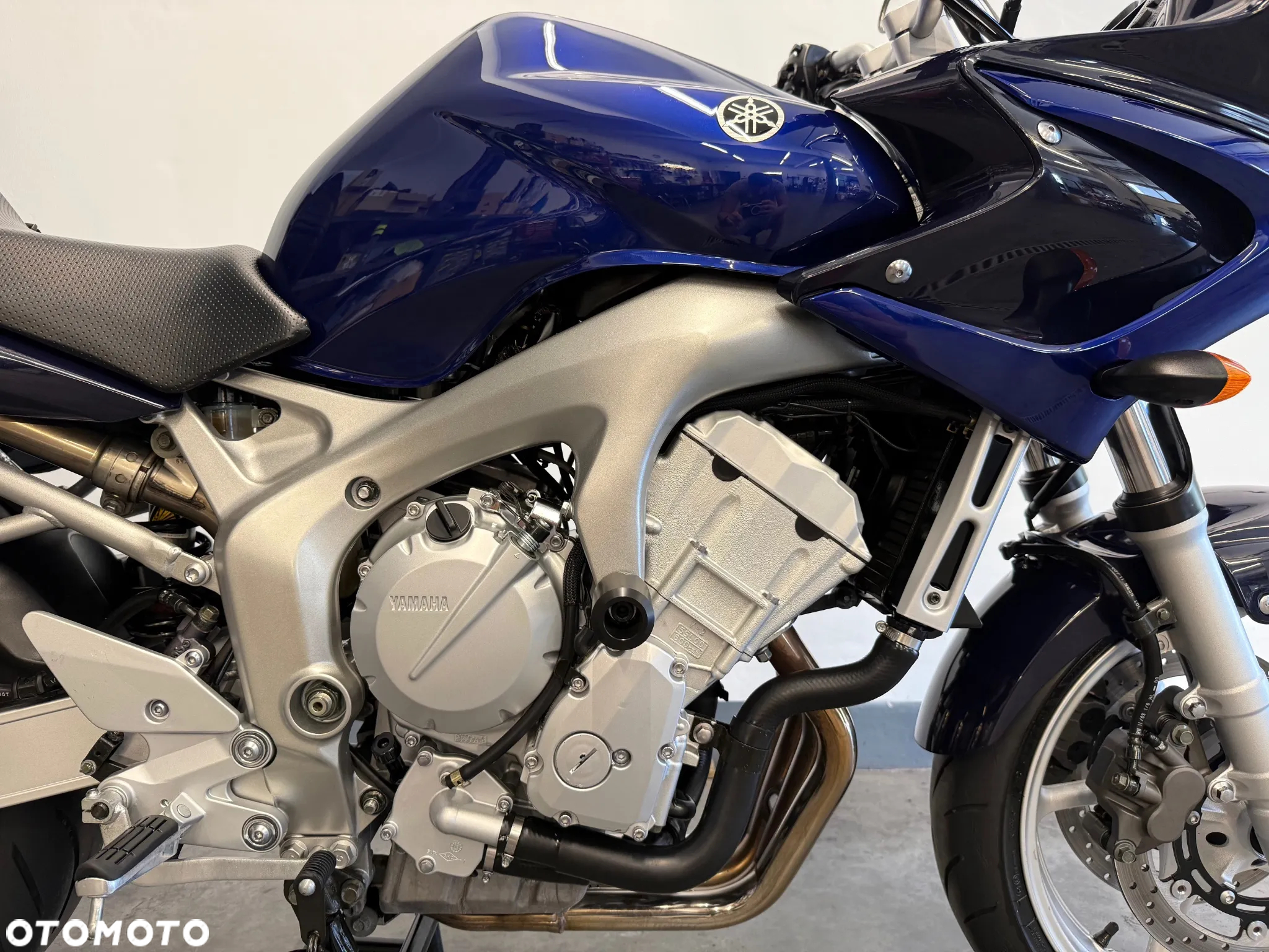 Yamaha FZ6 - 11