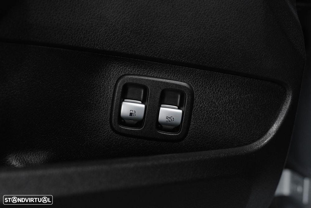 Mercedes-Benz C 300 e T 9G-TRONIC AMG Line - 36