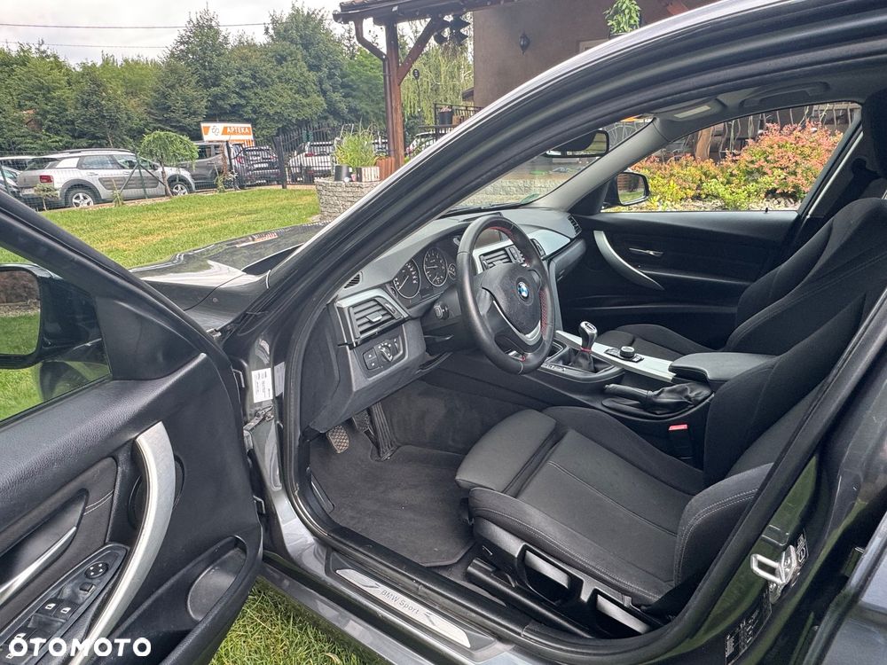 BMW Seria 3 316i Sport Line - 8